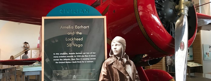 Amelia Earhart's Plane is one of Locais salvos de Kimmie.