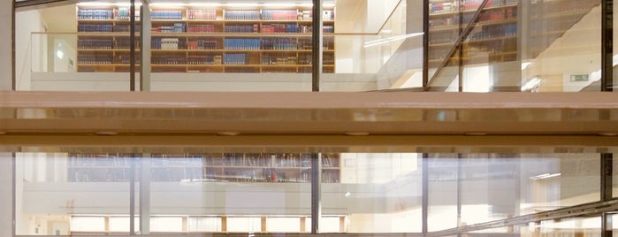 Biblioteca Hertziana - Max Planck Institut Für Kunstgeschichte is one of Visit next time in Italy.