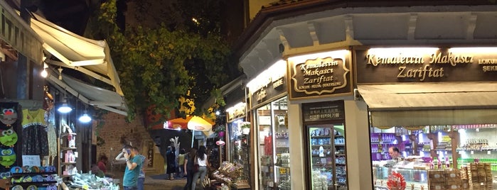 Safranbolu Eski Çarşı is one of Lugares favoritos de Enis.