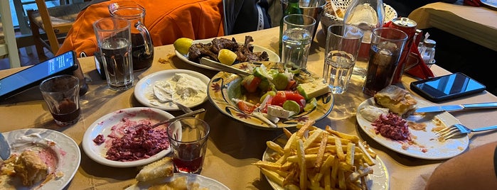 Βιργινία Εστιατόριο is one of Manolis visited.