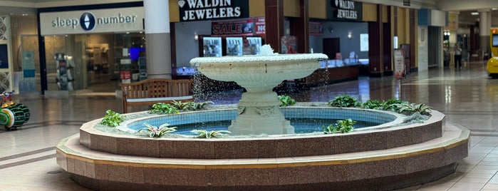 Francis Scott Key Mall is one of Before Christmas.