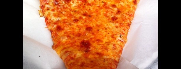Tony’s Pizza Napoletana is one of 7x7 Big Eat SF 2013.