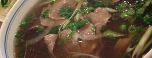 Pho Saigon Noodle & Grill is one of Tempat yang Disukai Mystery.