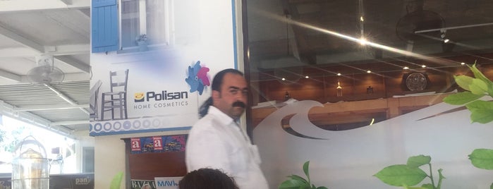 Pan Pan Cafe & Fırın is one of Umut'un Beğendiği Mekanlar.