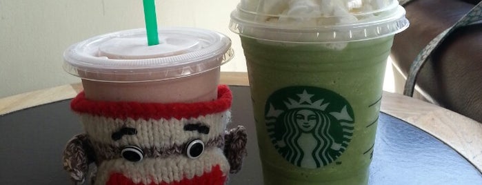 Starbucks is one of Momo : понравившиеся места.