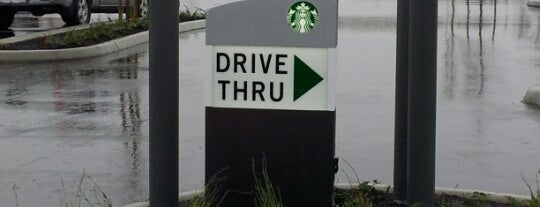 Starbucks is one of Orte, die Dan gefallen.