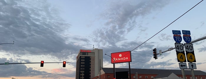 Ramada Topeka Downtown Hotel and Convention Center is one of Lugares favoritos de Mya.