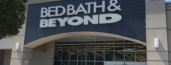 Bed Bath & Beyond is one of Favorites.
