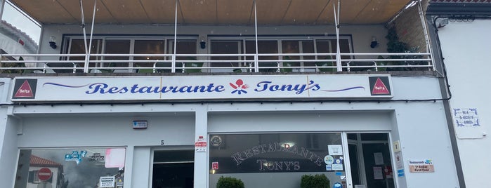 Restaurante Tony's is one of Tempat yang Disukai Melanie.