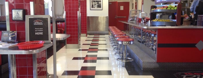 Iggy's Diner is one of Loyola Marymount Foodie.