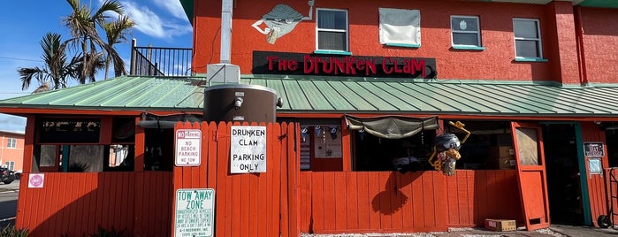 Drunken Clam Bar & Grille is one of Places to Go.