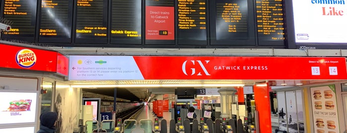 Gatwick Express Victoria (VIC) to Gatwick Airport (GTW) is one of London Octubre.