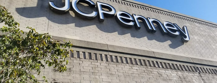 JCPenney is one of Tempat yang Disukai Alec.