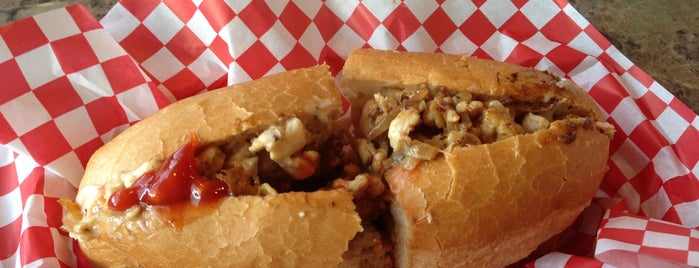 Jersey Joe's Coastside Cheesesteaks is one of Stephanieさんのお気に入りスポット.