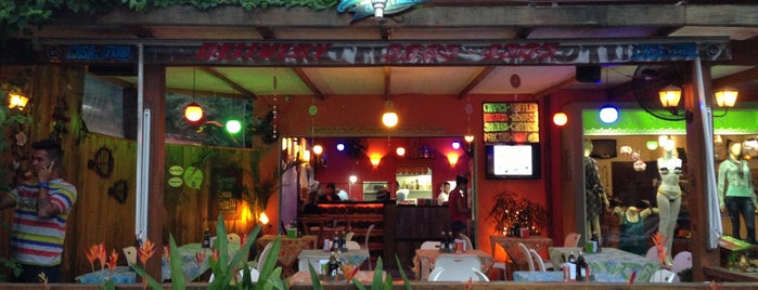 Casa Da Praia - Crepes & Burgers is one of Camburi.