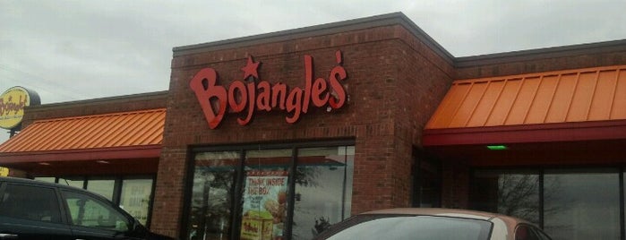 Bojangles' Famous Chicken 'n Biscuits is one of Lugares favoritos de Nick.