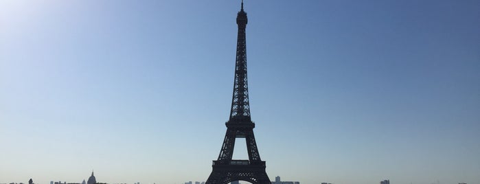 Adobe France is one of Bureaux à Paris.