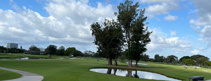 Normandy Shores Golf Club is one of betelgeus.