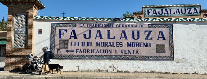 Puerta de Fajalauza is one of Granada.