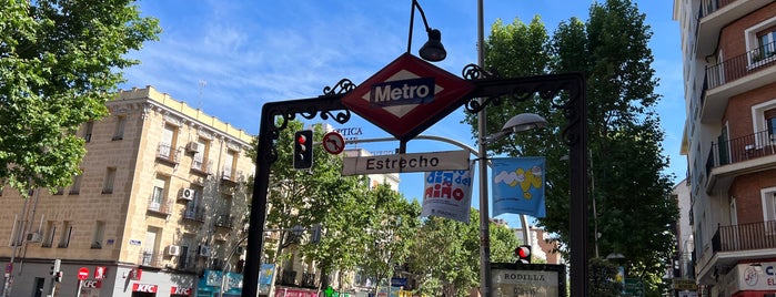 Metro Estrecho is one of Transporte.