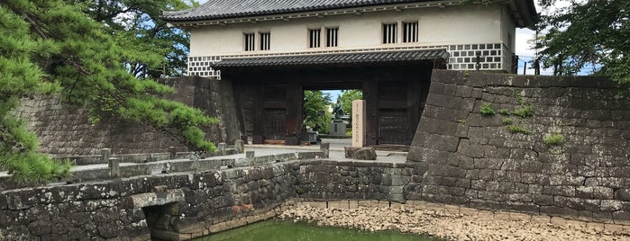Shibata Castle Ruins is one of 日本 100 名城.