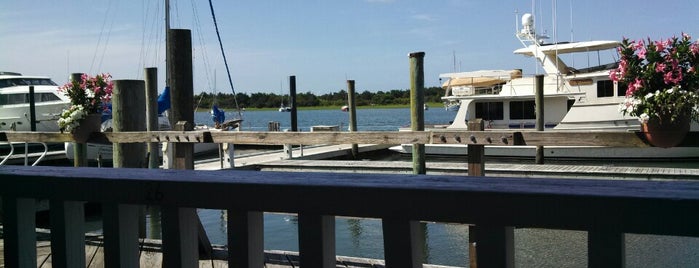 Boardwalk Cafe is one of Emma’s Liked Places.