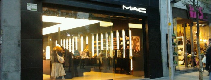 MAC Cosmetics is one of Madrid en cinco dias.