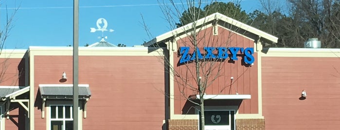 Zaxby's Chicken Fingers & Buffalo Wings is one of Lugares favoritos de Chester.