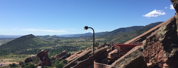 Red Rocks Park & Amphitheatre is one of Nicoleさんのお気に入りスポット.