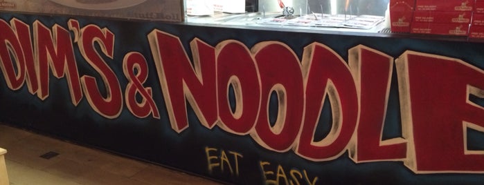 Dim's & Noodle is one of Lina'nın Beğendiği Mekanlar.