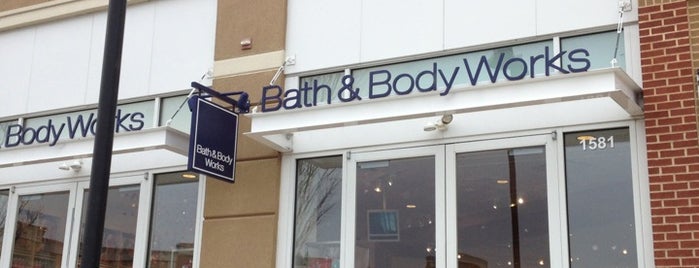 Bath & Body Works is one of Locais curtidos por Julia 🌴.