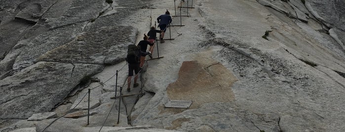 Half Dome Summit is one of สถานที่ที่ David ถูกใจ.