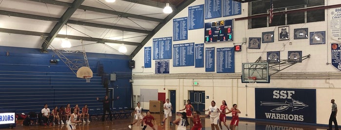 South San Francisco High School is one of John'un Beğendiği Mekanlar.