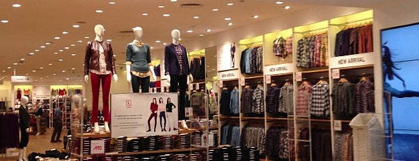 Uniqlo ユニクロ is one of Gīnさんのお気に入りスポット.