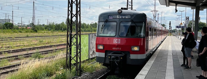 S Berg am Laim is one of München S-Bahnlinie 2.
