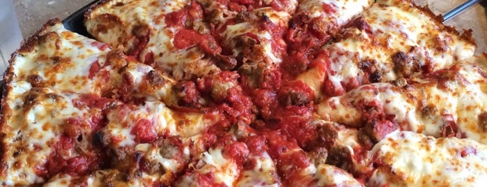 Chicago's Pizza is one of Johnson County To Do.
