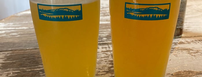 Ten Bends Beer is one of New England Breweries.