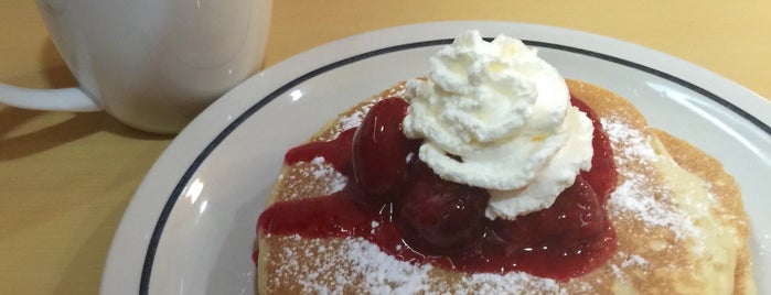 IHOP is one of Ivetteさんのお気に入りスポット.