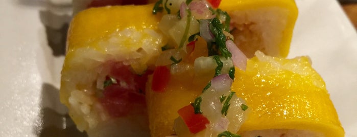 Sushi Roll is one of Ivette : понравившиеся места.