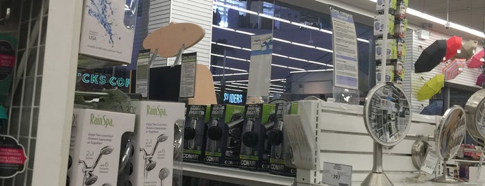 Bed Bath & Beyond is one of Ivetteさんのお気に入りスポット.