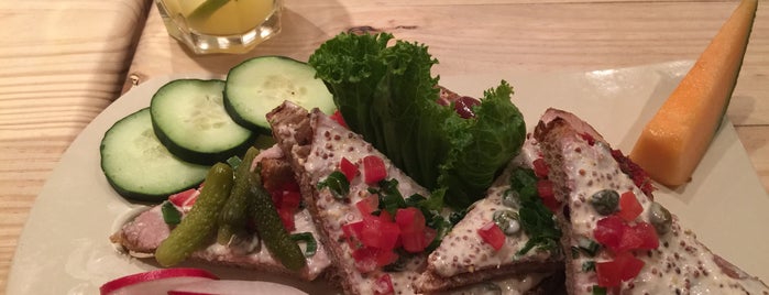 Le Pain Quotidien is one of Ivette’s Liked Places.