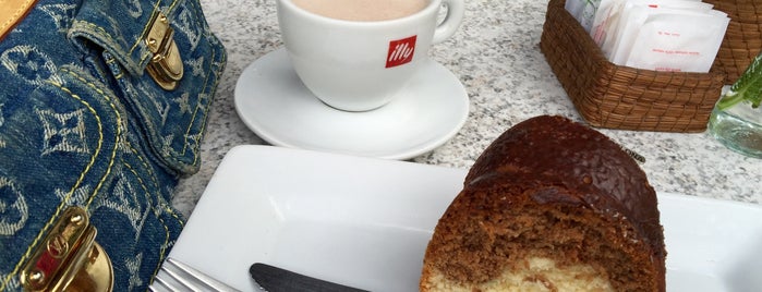 Caffé Toscano is one of Posti che sono piaciuti a Ivette.