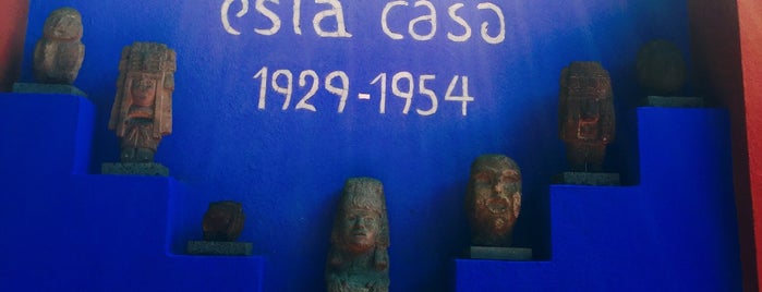 Museo Frida Kahlo is one of Orte, die Ivette gefallen.