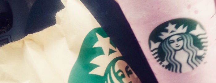 Starbucks is one of Lugares favoritos de Ivette.