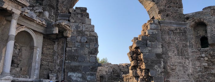 Tyche Tapınağı is one of Side.