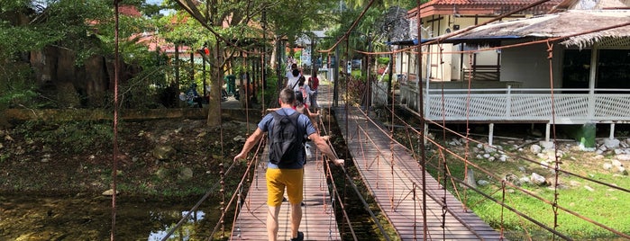 Langkawi Geopark Intepretive Center is one of สถานที่ที่ Mohammad ถูกใจ.