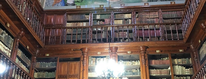 Biblioteca Publica Universitaria is one of Morelia.