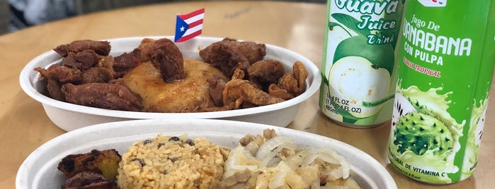 LA PERLA - Puerto Rican Cuisine is one of Lieux sauvegardés par Kimmie.