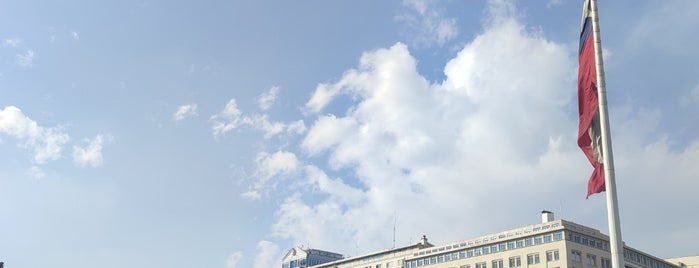 Bandera Bicentenario is one of SCL.