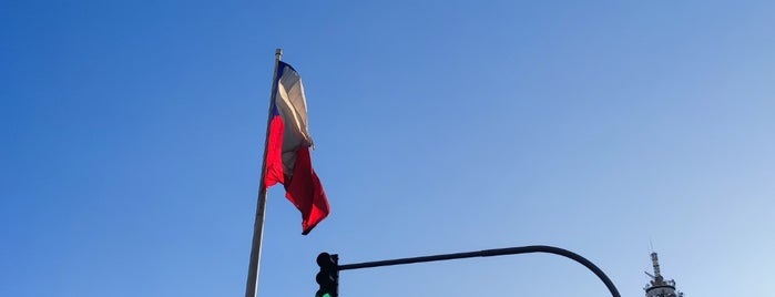 Bandera Bicentenario is one of Cosas de Santiago.